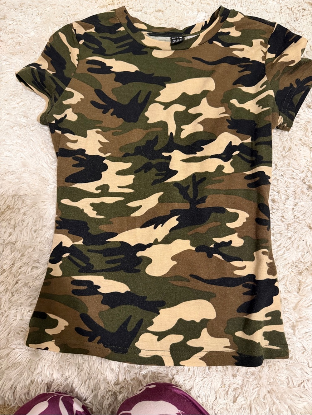 SHEIN Olive Green Camo Short Sleeve Tee women’s